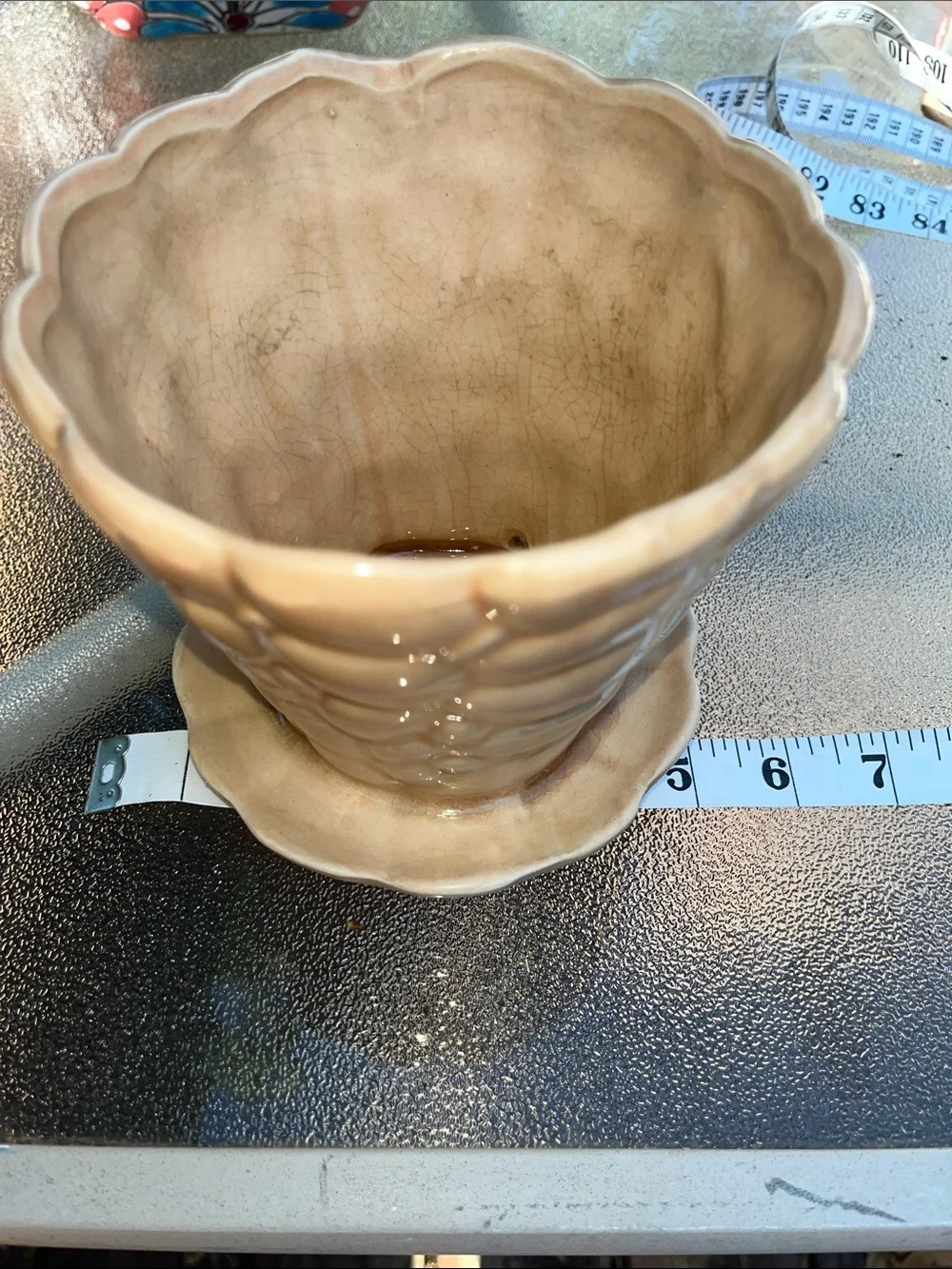 McCoy Peach‎ Ceramic Honeycomb Pebbled Planter with Saucer 5”